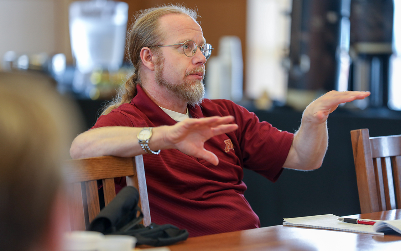 Frank Symons offered to host the next meeting of the group at the University of Minnesota.