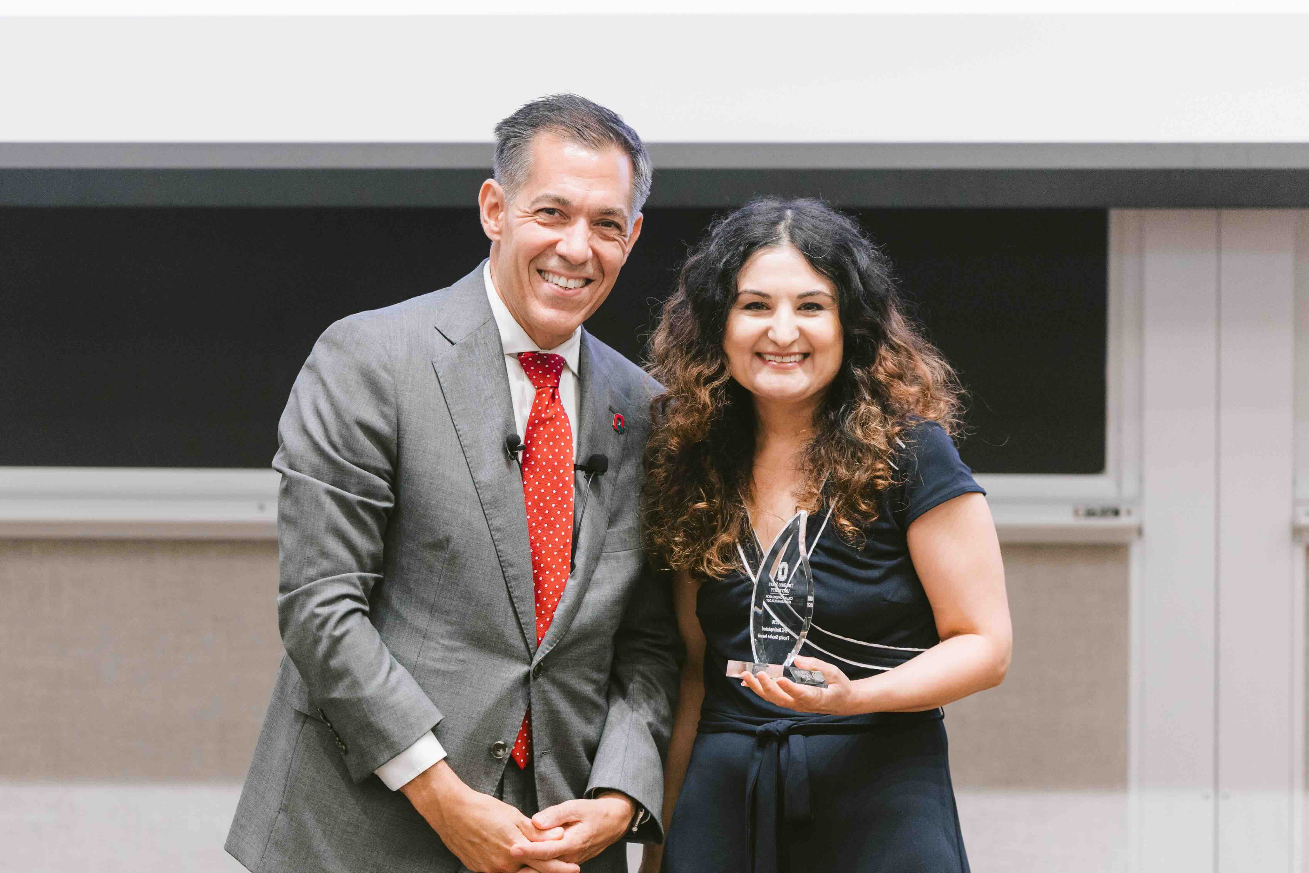 Aina Appova receiving an award