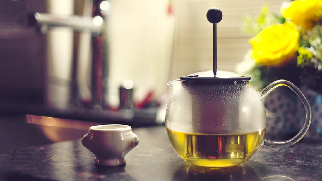 green tea brewing
