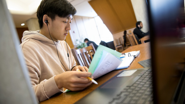 students studying Thompson Library