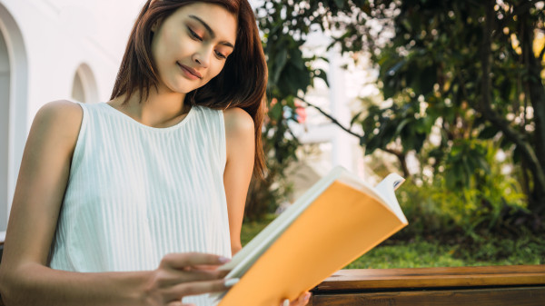 young-woman-reading-a-book