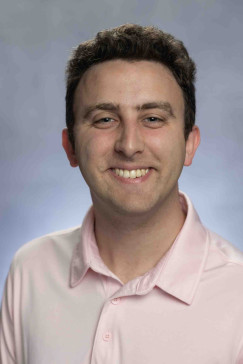 Andrew Perry headshot