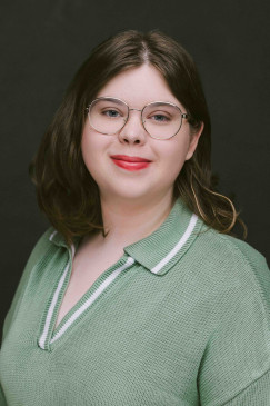 Emily Baldwin headshot