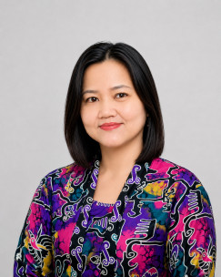 Riana Murianty headshot