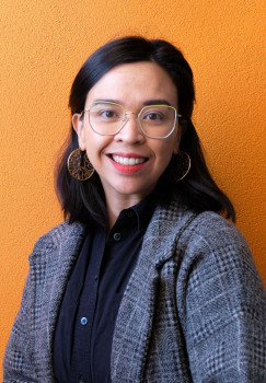 Stephanie Wilson headshot