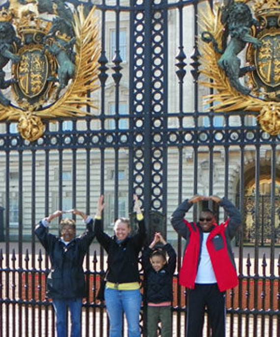 O-H-I-O pose
