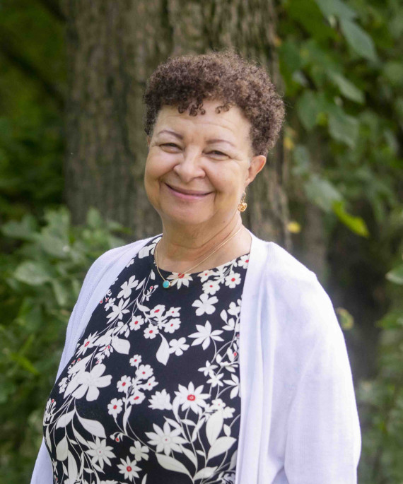 Beverly Vandiver headshot