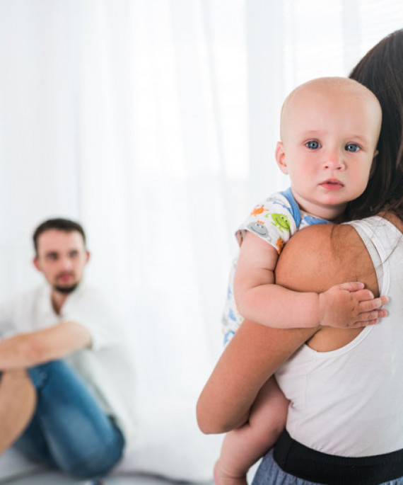 baby with mother and father