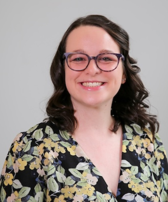 Rebekah Salyers headshot