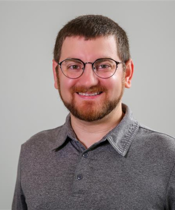 Scott Colleli headshot
