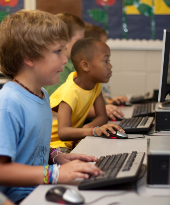 students working in computer lab