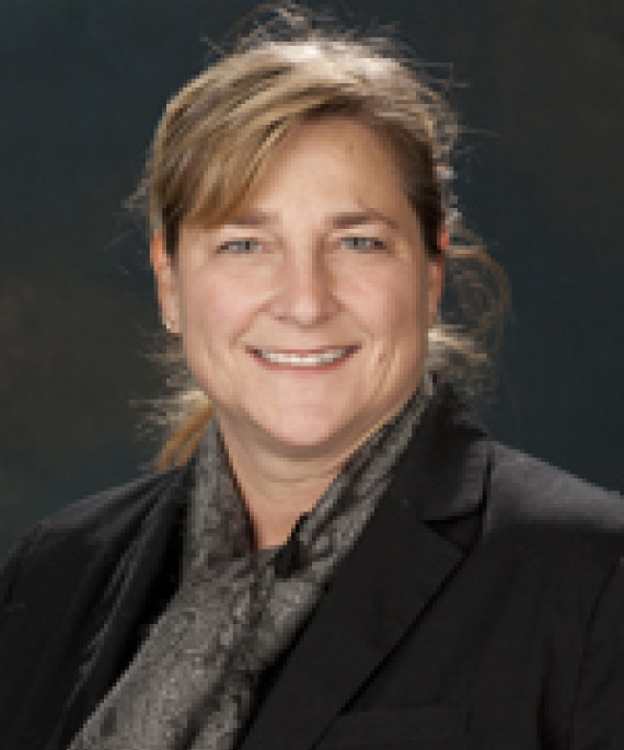 Terri Bucci headshot