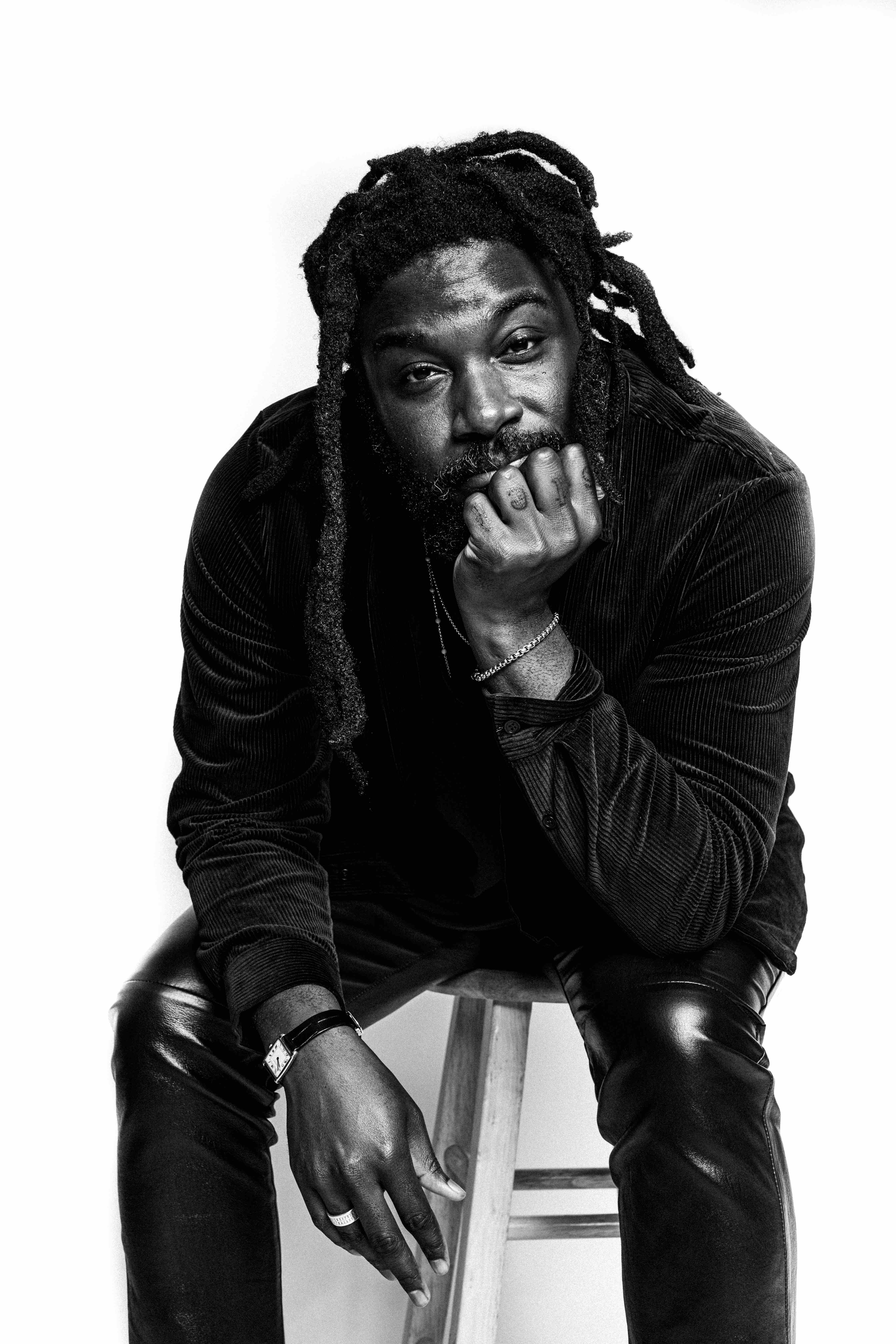 Author Jason Reynolds headshot