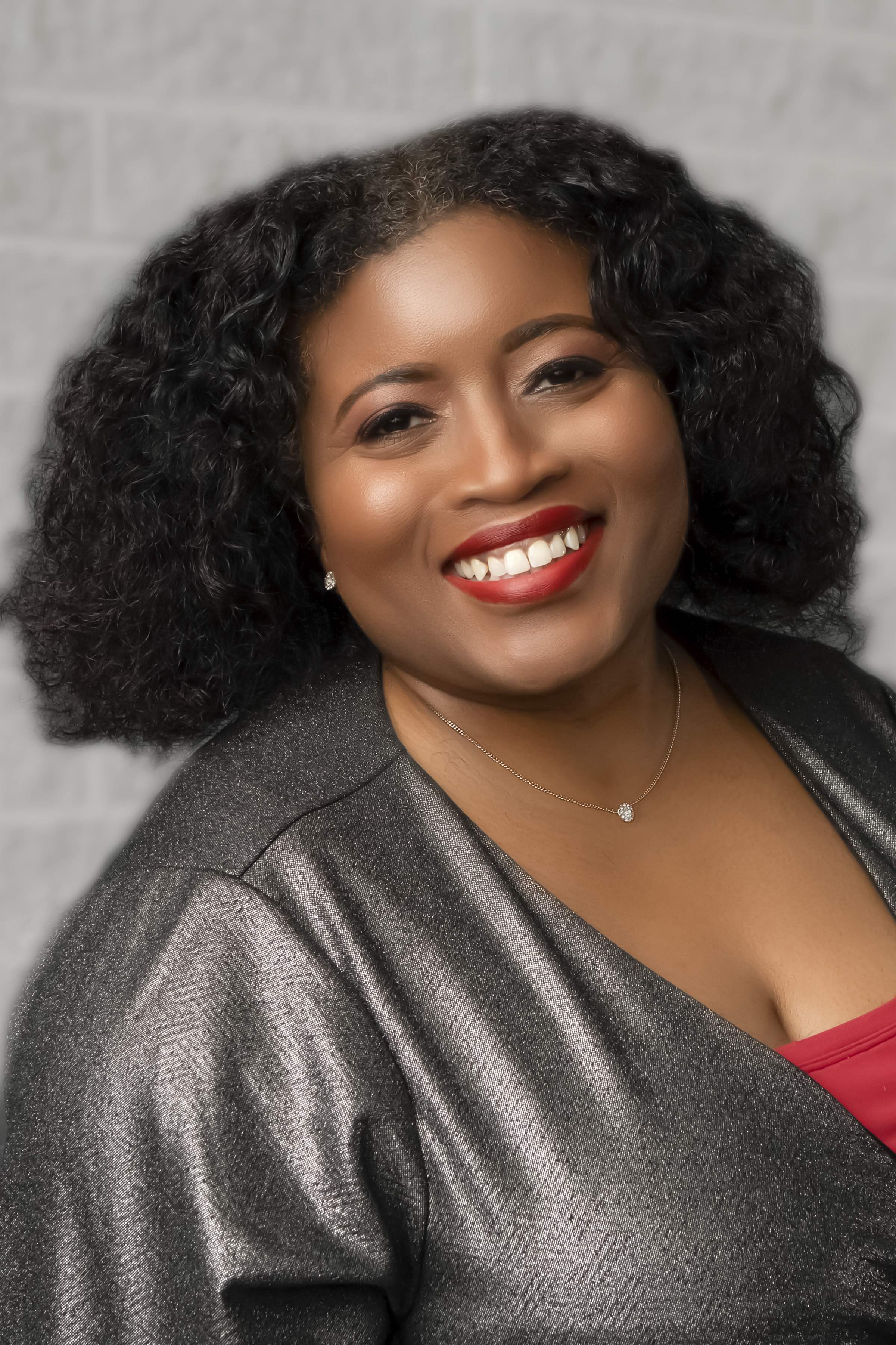 Lori Patton Davis headshot